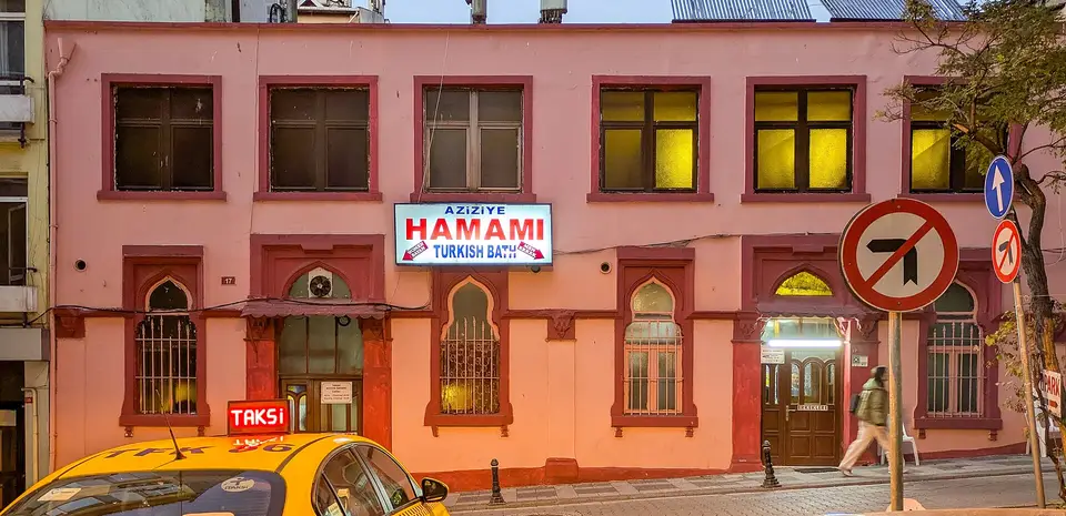 Aziziye Hamamı (Kadıköy'de bir hamam)