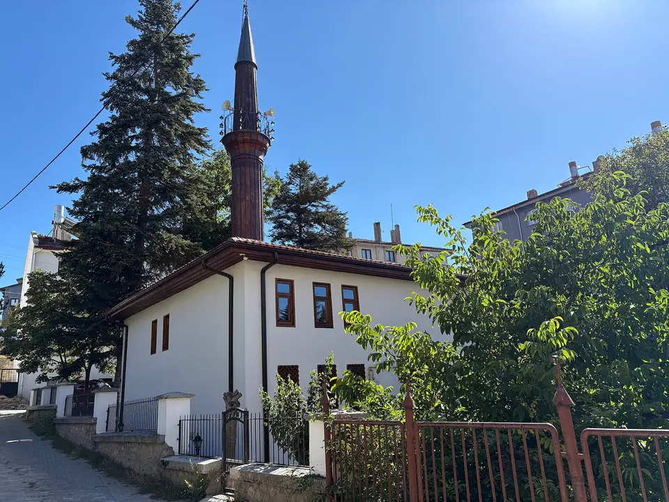 Gerede, Yukarı Tekke Camii, güney-batıdan görünüm