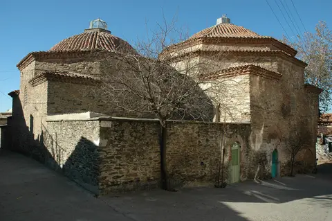 Temsilî görsel — İzmir yöresinden bir hamam manzarası